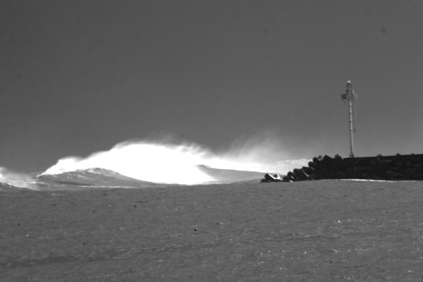 freakin-amazing-wave-ralph-jan-2012
